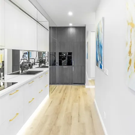 Central Apartment Apartment